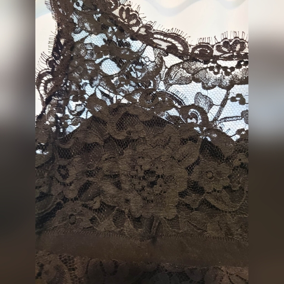 Anne Klein Lace Dress with Sweetheart Neckline - Picture 3 of 12